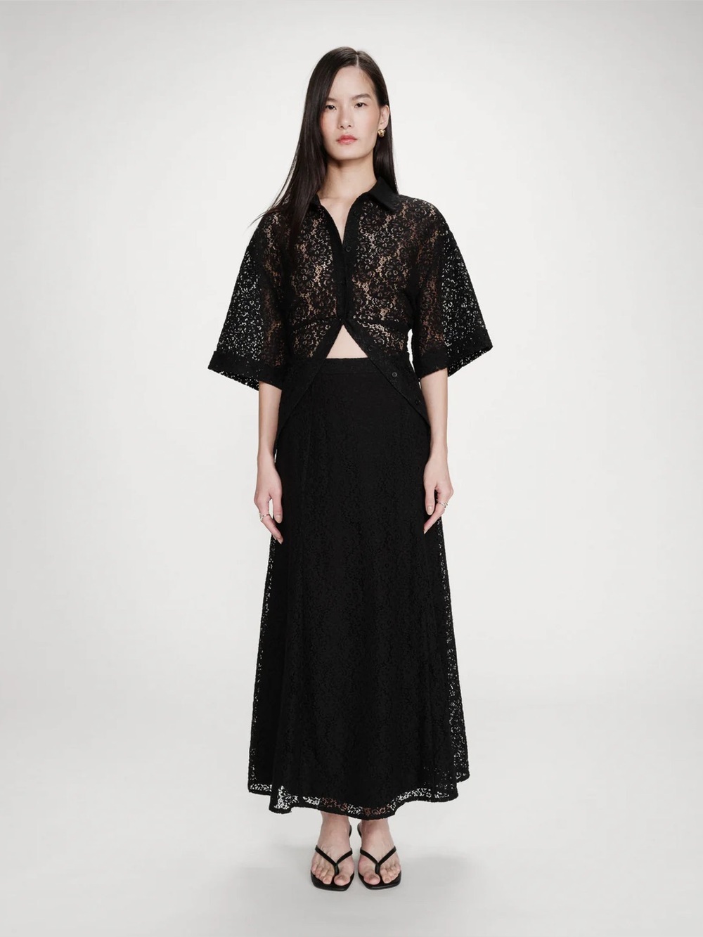 Grace & Mila - FLARED LONG LACE SKIRT
Black VISENYA